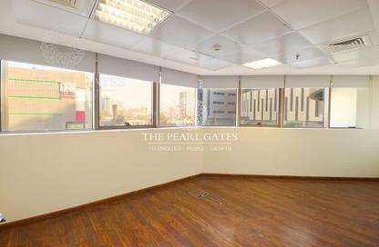 Office Space - Studio for rent in Ras Abu Aboud - Doha