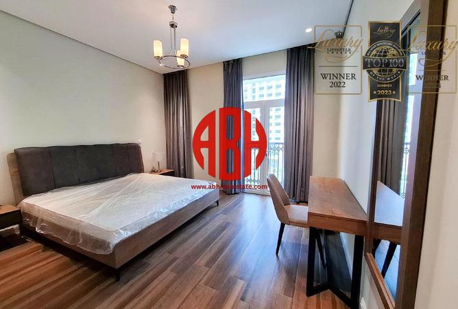 969643 - Property Image 2