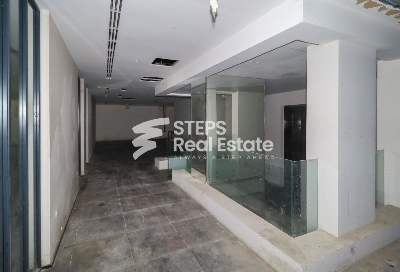 Commercial Building with Showrooms and Offices