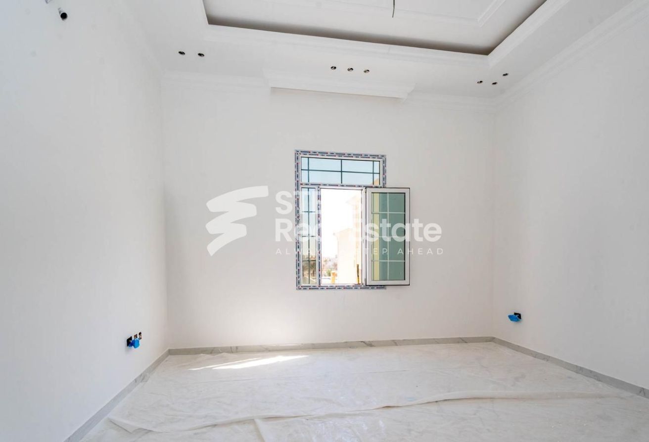 Luxurious 8 BHK Villa for Sale in Al Wukair - villa in Al Wukair