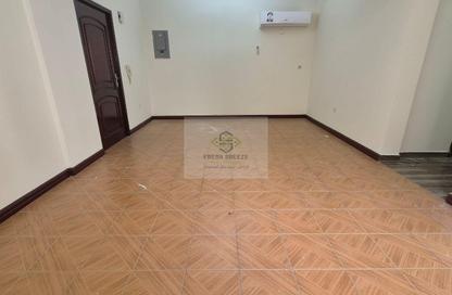 Apartment - 2 Bedrooms - 2 Bathrooms for rent in Anas Street - Fereej Bin Mahmoud North - Fereej Bin Mahmoud - Doha