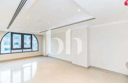 شقة - غرفة نوم - 2 حمامات للبيع في طريق بورتو الغربي - بورتو أرابيا - جزيرة اللؤلؤة - الدوحة