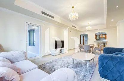 Apartment - 2 Bedrooms - 3 Bathrooms for rent in West Porto Drive - Porto Arabia - The Pearl Island - Doha