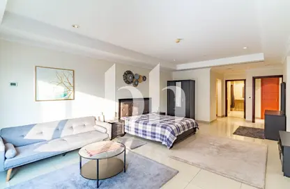 Apartment - 1 Bedroom - 2 Bathrooms for rent in West Porto Drive - Porto Arabia - The Pearl Island - Doha