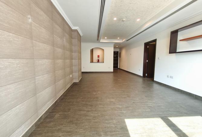 970858 - Property Image 2