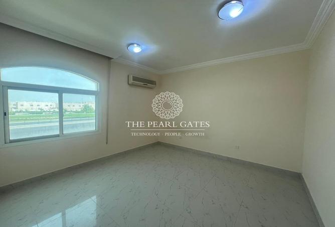 971302 - Property Image 3