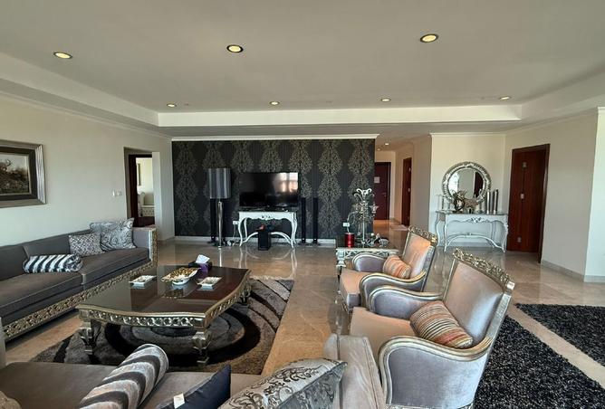 971409 - Property Image 2