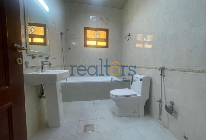 971539 - Property Image 2