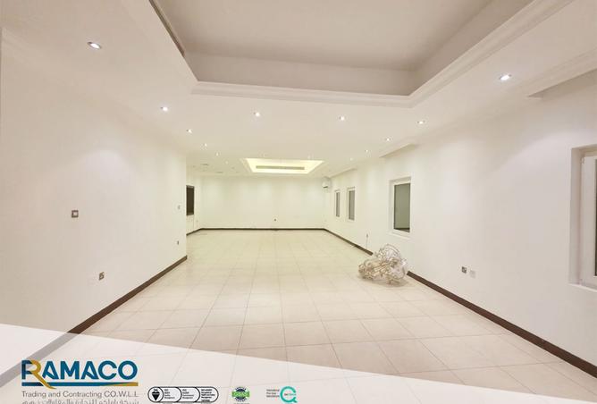 984482 - Property Image 2