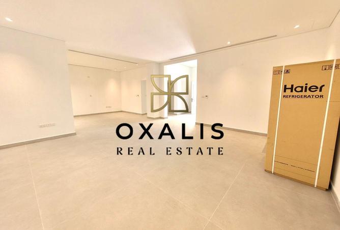 972817 - Property Image 3