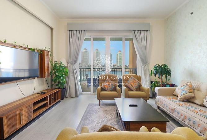 972243 - Property Image 2