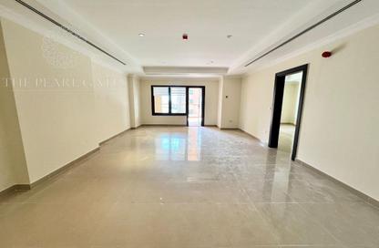Apartment - 1 Bedroom - 2 Bathrooms for rent in East Porto Drive - Porto Arabia - The Pearl Island - Doha