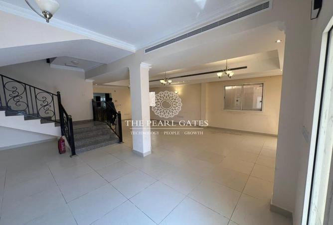 972252 - Property Image 2