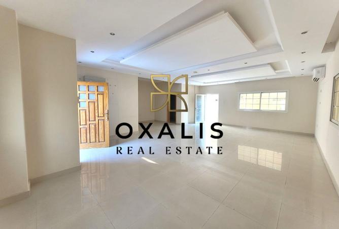 972811 - Property Image 3