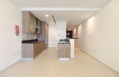 Apartment - Studio - 1 Bathroom for rent in Viva West - Viva Bahriyah - The Pearl Island - Doha