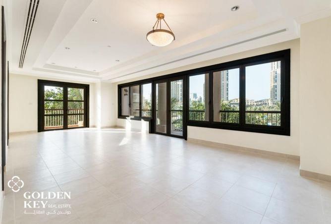 972881 - Property Image 3