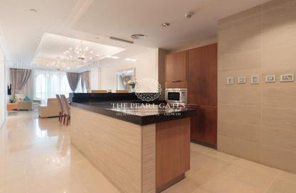 Apartment - 2 Bedrooms - 3 Bathrooms for rent in Viva West - Viva Bahriyah - The Pearl Island - Doha