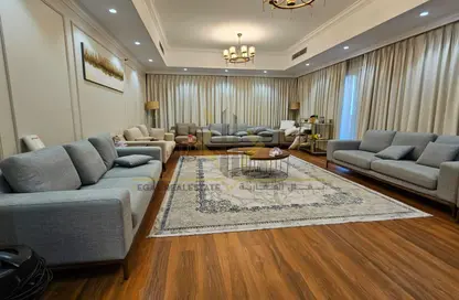 شقة - 3 غرف نوم - 5 حمامات للبيع في طريق بورتو الشرقي - بورتو أرابيا - جزيرة اللؤلؤة - الدوحة