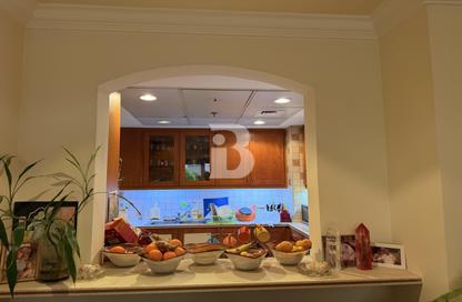 Apartment - 1 Bedroom - 2 Bathrooms for sale in Tower 10 - Porto Arabia - The Pearl Island - Doha