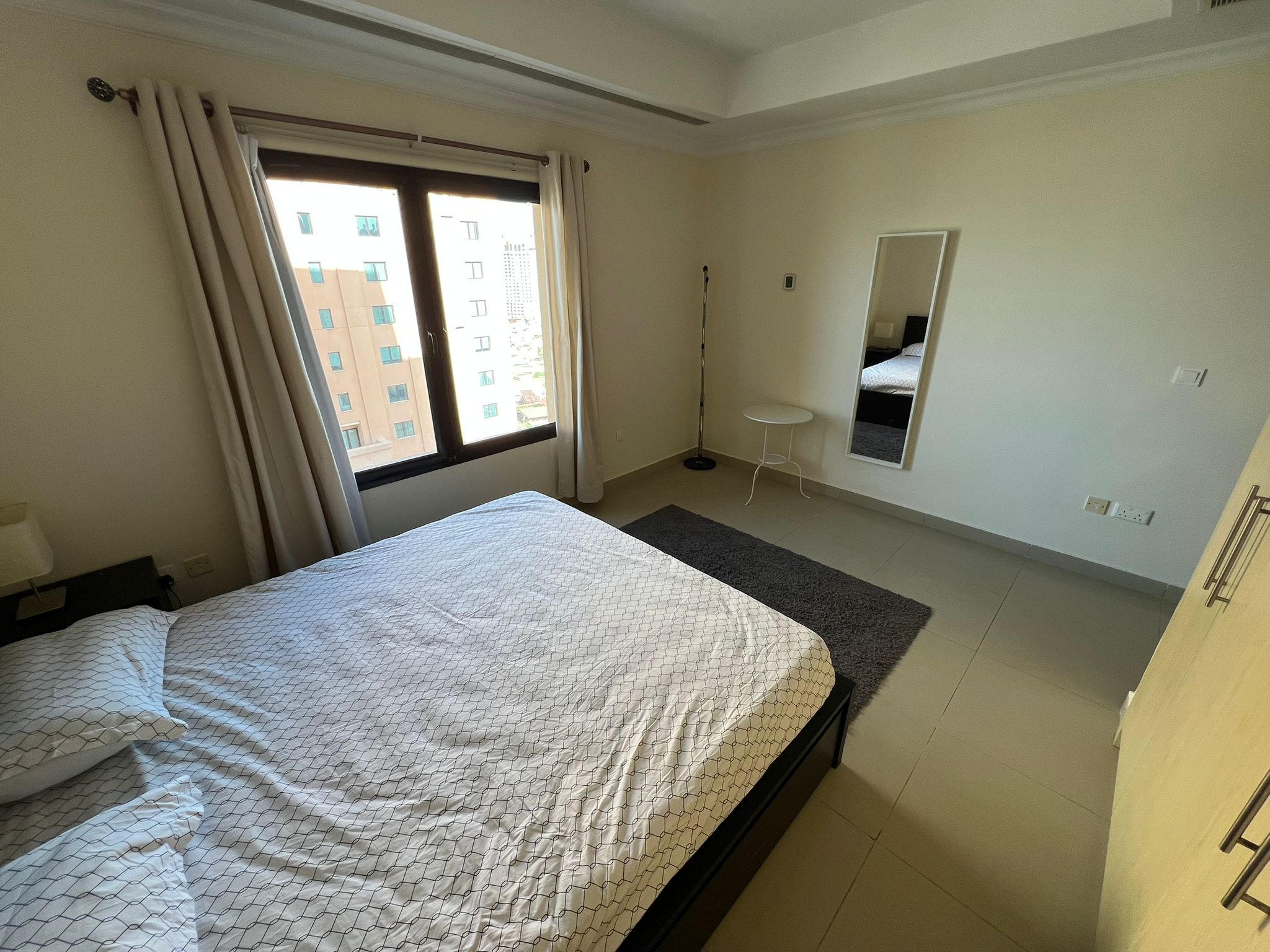 FRENCH STYLE LUXURY 1BEDROOM FULLY FURNISHED thumbnail 18