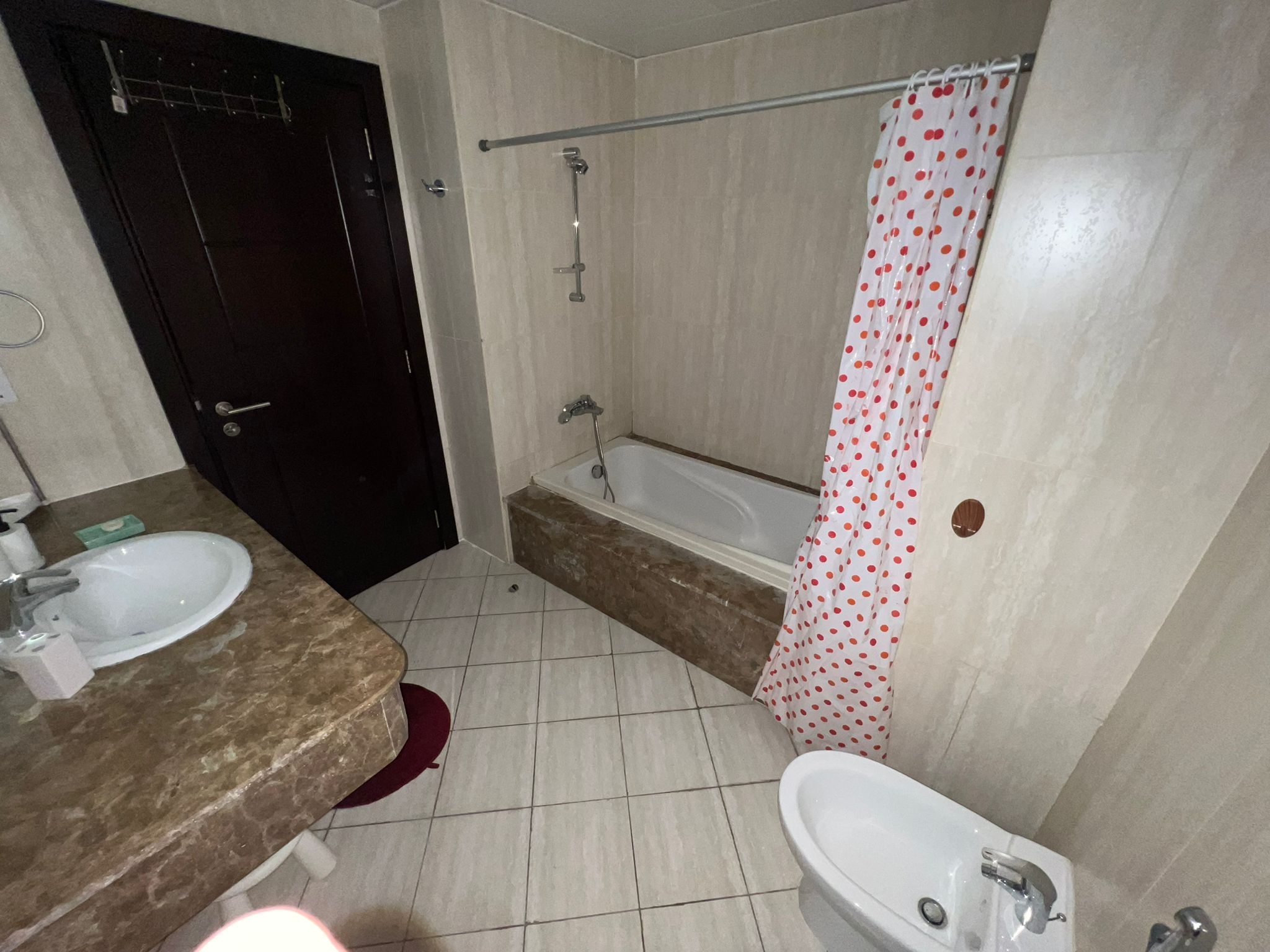 FRENCH STYLE LUXURY 1BEDROOM FULLY FURNISHED thumbnail 6