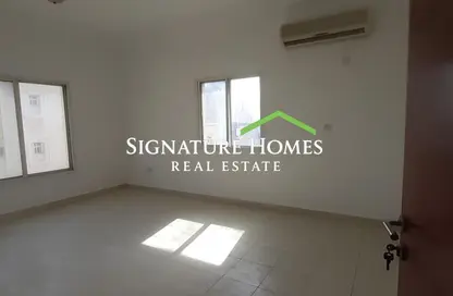 Apartment - 1 Bedroom - 2 Bathrooms for rent in Doha Souq - Al Mirqab Al Jadeed - Doha