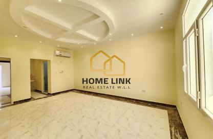Villa - 5 Bedrooms - 5 Bathrooms for rent in Umm Qarn - Al Daayen