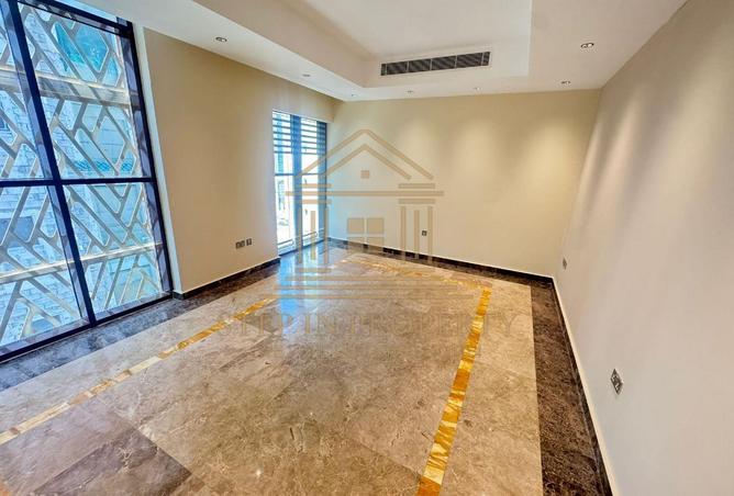 57676600 - Property Image 3