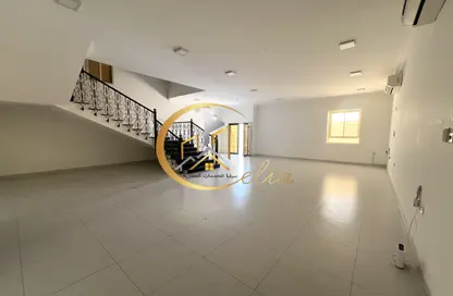 Villa - 5 Bedrooms - 6 Bathrooms for rent in Al Hadara Street - Al Thumama - Doha