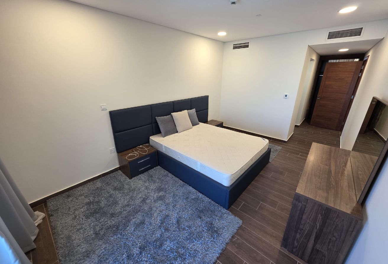 AMAZING 2 BHK FF HIGHER FLOOR FRONT OF TRAMSTATION thumbnail 14