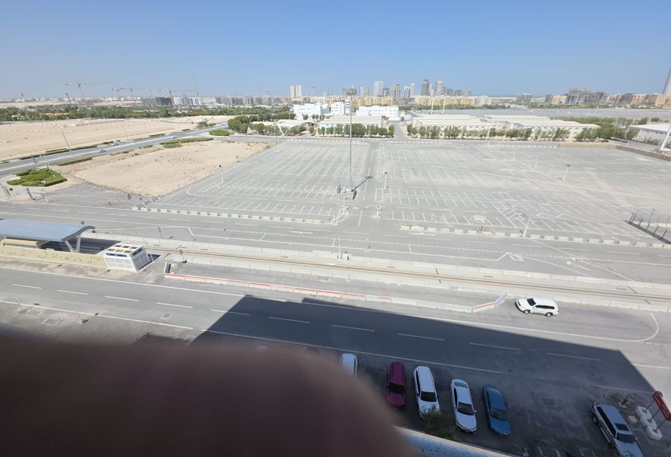 AMAZING 2 BHK FF HIGHER FLOOR FRONT OF TRAMSTATION thumbnail 20