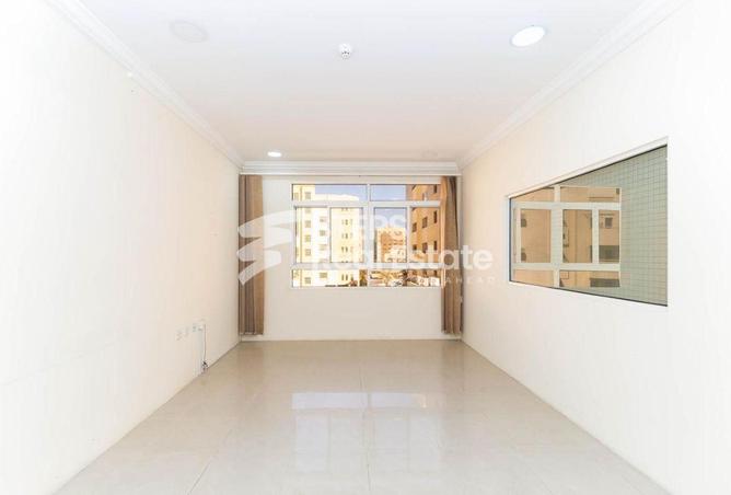 53471844 - صورة العقار 3