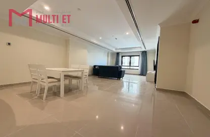 Apartment - 1 Bedroom - 2 Bathrooms for rent in East Porto Drive - Porto Arabia - The Pearl Island - Doha
