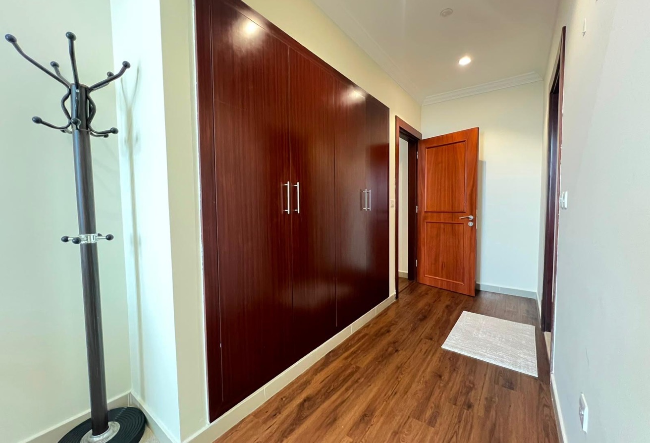 LIMITED TIME OFFER ! FINEST PENTHOUSE 2BHK 12.5K ! thumbnail 6