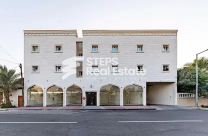 Shop - Studio - 1 Bathroom for rent in Al Nuaija Street - Al Nuaija - Doha