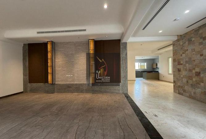 56414004 - Property Image 2