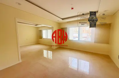 شقة - 3 غرف نوم - 3 حمامات للايجار في شارع البنوك - مشيرب - الدوحة