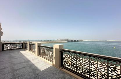 Villa - 5 Bedrooms - 6 Bathrooms for sale in La Plage Villas - The Villas - The Pearl Island - Doha