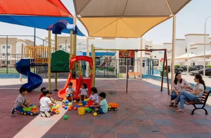 شقة - 2 غرف نوم - 2 حمامات للايجار في قرية ازدان الجنوبية - قرية إزدان - الوكرة