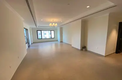 شقة - غرفة نوم - 2 حمامات للبيع في طريق بورتو الشرقي - بورتو أرابيا - جزيرة اللؤلؤة - الدوحة