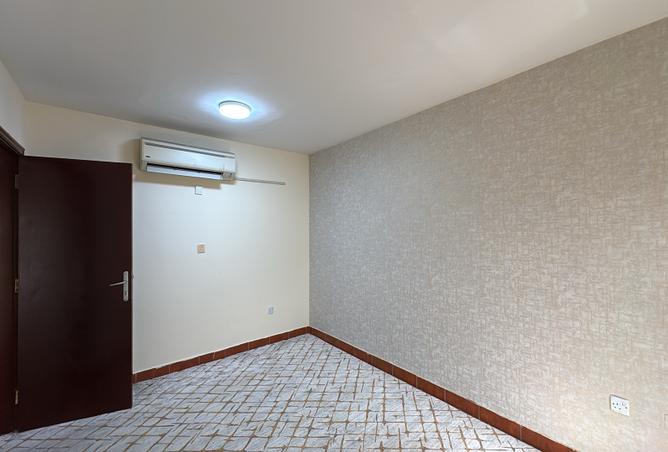 1005774 - Property Image 2