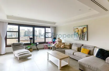 Townhouse - 2 Bedrooms - 3 Bathrooms for sale in West Porto Drive - Porto Arabia - The Pearl Island - Doha