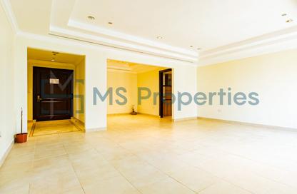 Apartment - 3 Bedrooms - 5 Bathrooms for sale in West Porto Drive - Porto Arabia - The Pearl Island - Doha