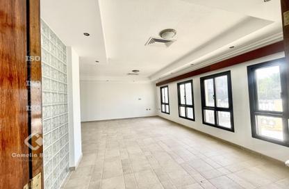 Villa - 4 Bedrooms - 5 Bathrooms for rent in Bin Omran 28 - Fereej Bin Omran - Doha