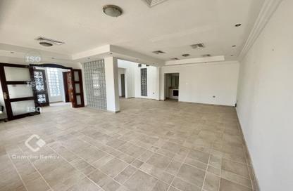 Villa - 4 Bedrooms - 5 Bathrooms for rent in Bin Omran 28 - Fereej Bin Omran - Doha