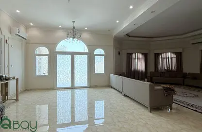 Villa - 7 Bedrooms - 7+ Bathrooms for rent in Al Dafna - Al Dafna - Doha