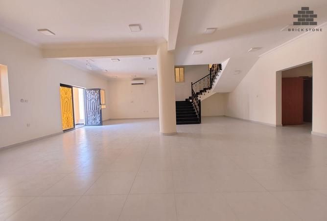 57355100 - Property Image 3