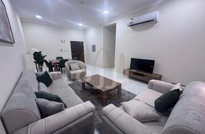 Apartment - 2 Bedrooms - 3 Bathrooms for rent in Al Duhail - Doha
