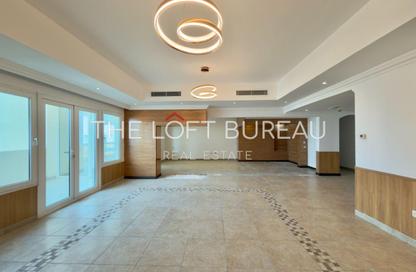 Apartment - 3 Bedrooms - 4 Bathrooms for rent in West Porto Drive - Porto Arabia - The Pearl Island - Doha Apartment - 3 Bedrooms - 4 Bathrooms for rent in West Porto Drive - Porto Arabia - The Pearl Island - Doha