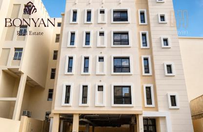 Whole Building - 7+ Bedrooms - 2 Bathrooms for sale in Al Muntazah Street - Al Muntazah - Doha